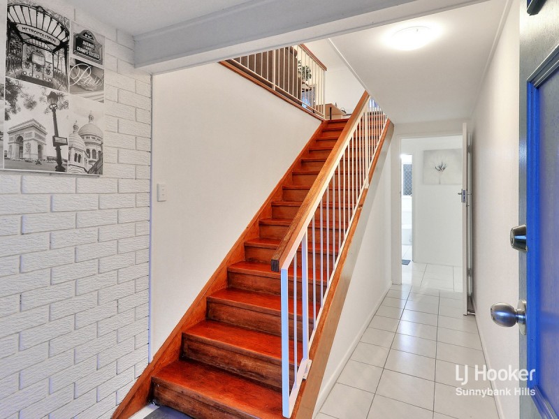 6 Strathairlie Square, Macgregor QLD 4109