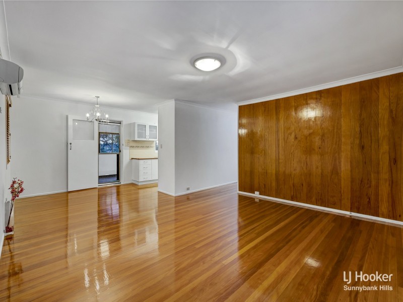 22 Menkira Street, Mansfield QLD 4122