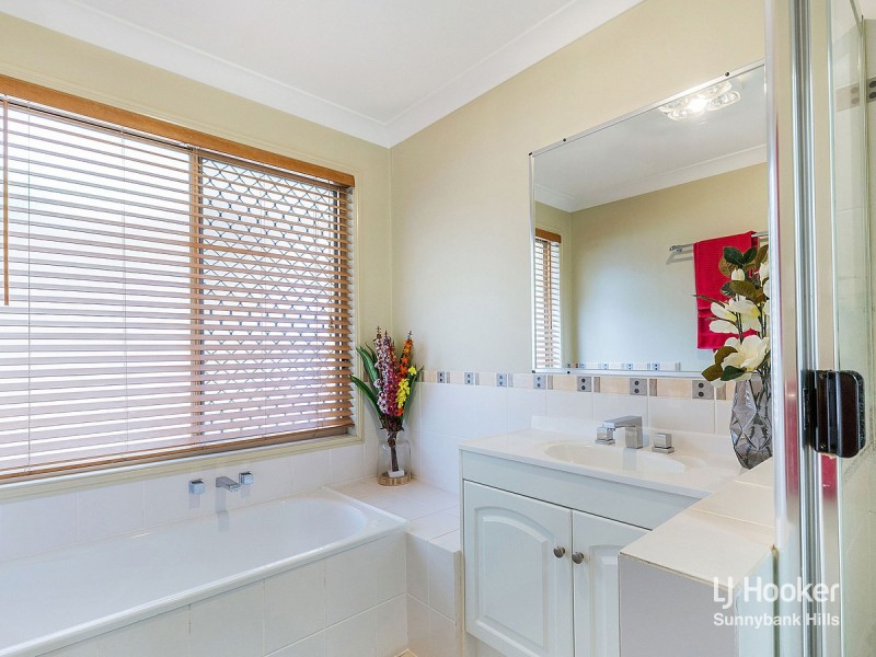 4 Bunya Court, Parkinson QLD 4115