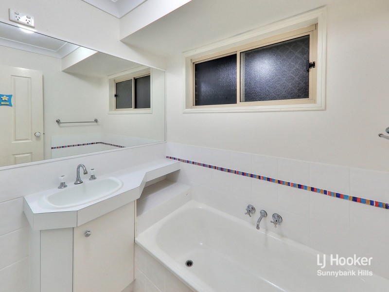 126 Goorari Street, Eight Mile Plains QLD 4113