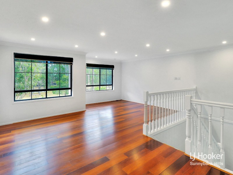 18 Victoria Crescent, Parkinson QLD 4115