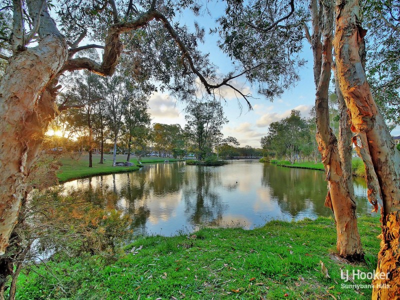 18 Victoria Crescent, Parkinson QLD 4115