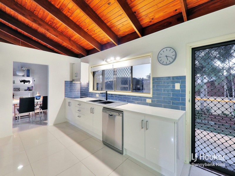 39 Pompadour Street, Sunnybank Hills QLD 4109