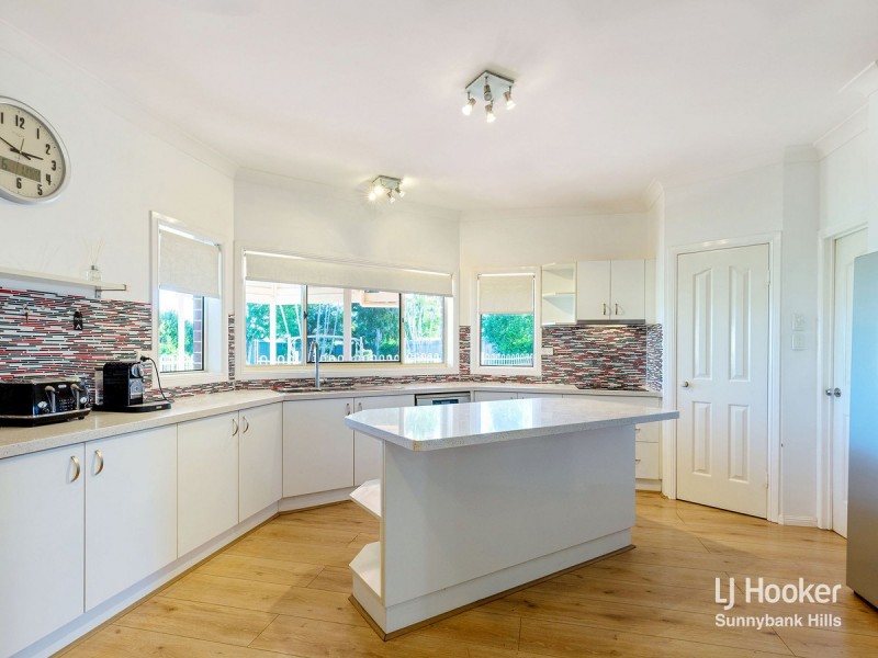 8 Gilgai Close, Parkinson QLD 4115