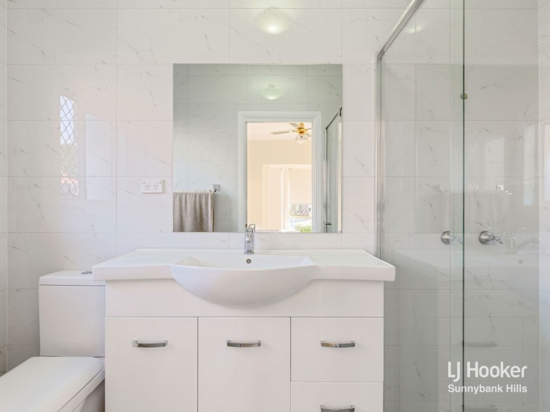 8 Gilgai Close, Parkinson QLD 4115