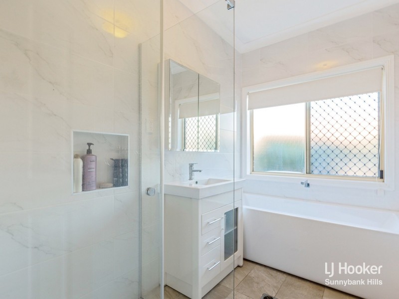 8 Gilgai Close, Parkinson QLD 4115