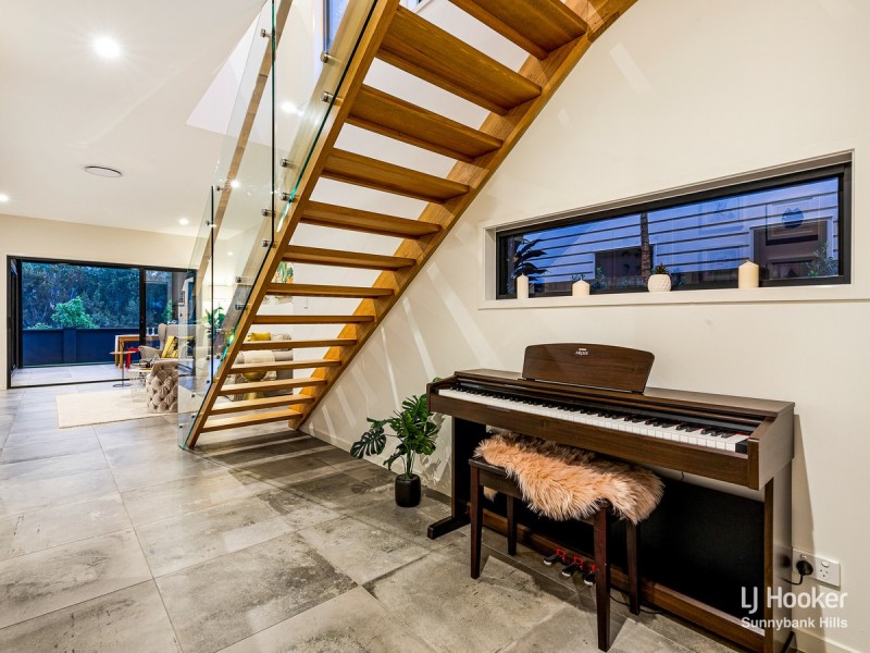 8 Obrist Place, Rochedale QLD 4123