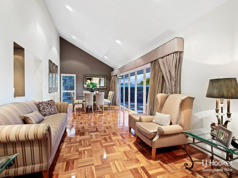 8 Narell Court, Sunnybank Hills QLD 4109