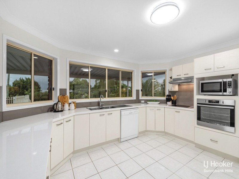 11 Magenta Place, Wishart QLD 4122