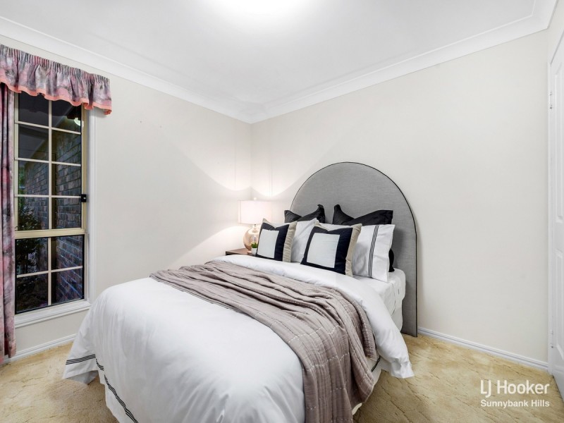 11 Magenta Place, Wishart QLD 4122