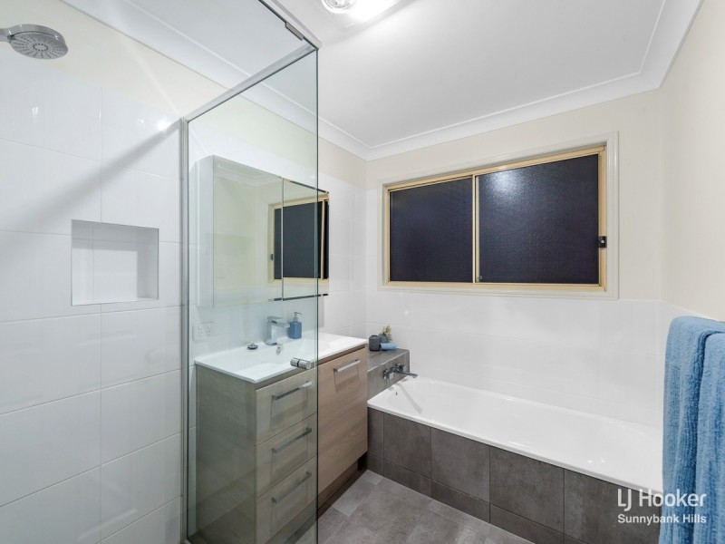 11 Magenta Place, Wishart QLD 4122