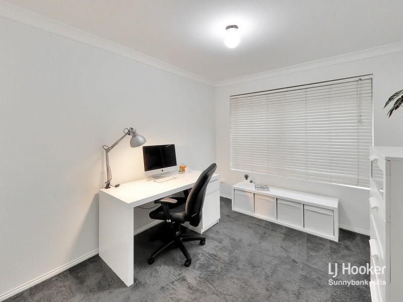1 Matisse Place, Mackenzie QLD 4156