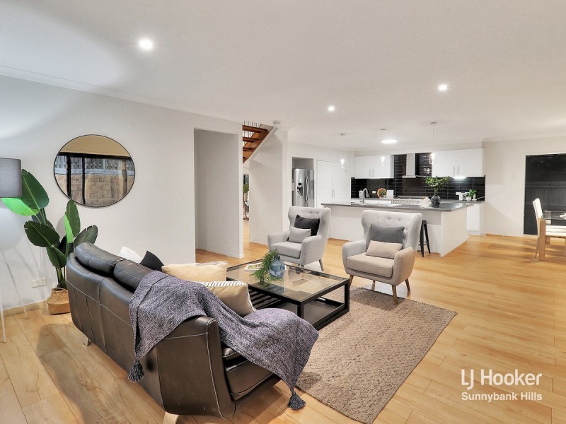 19 Ellendale Circuit, Eight Mile Plains QLD 4113