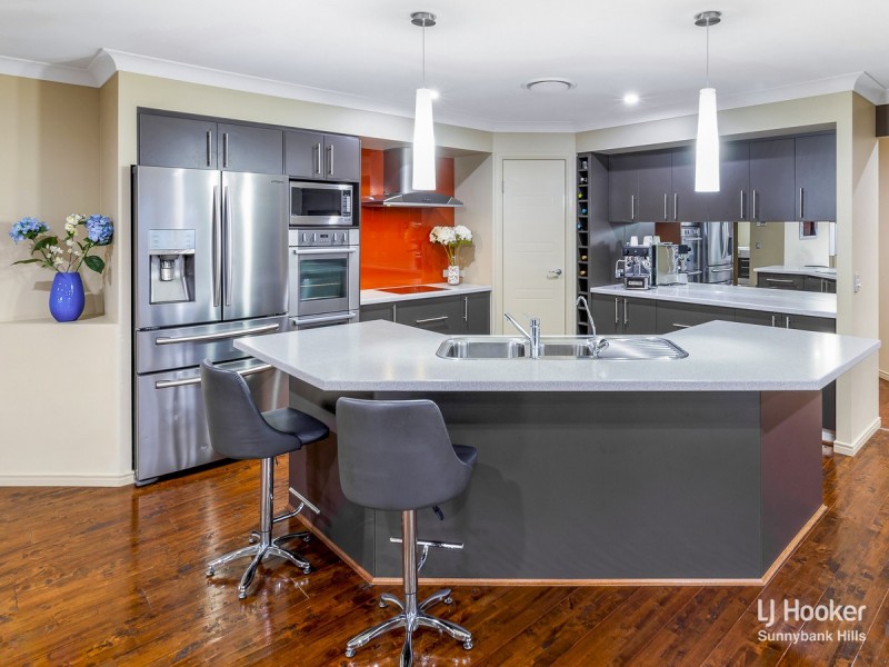 15 Innaminka Place, Parkinson QLD 4115