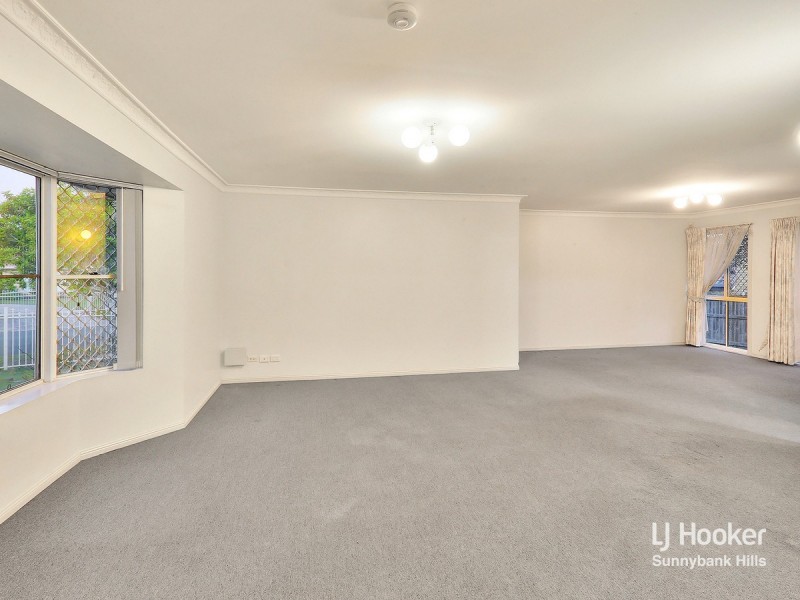 26 Eden Elm Street, Calamvale QLD 4116