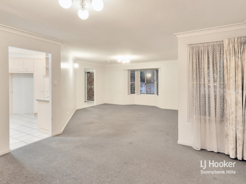 26 Eden Elm Street, Calamvale QLD 4116