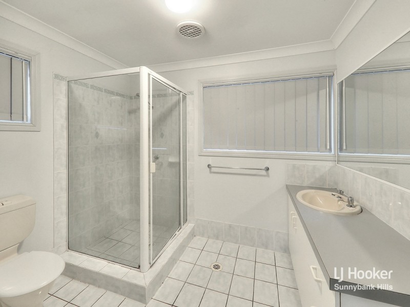 26 Eden Elm Street, Calamvale QLD 4116