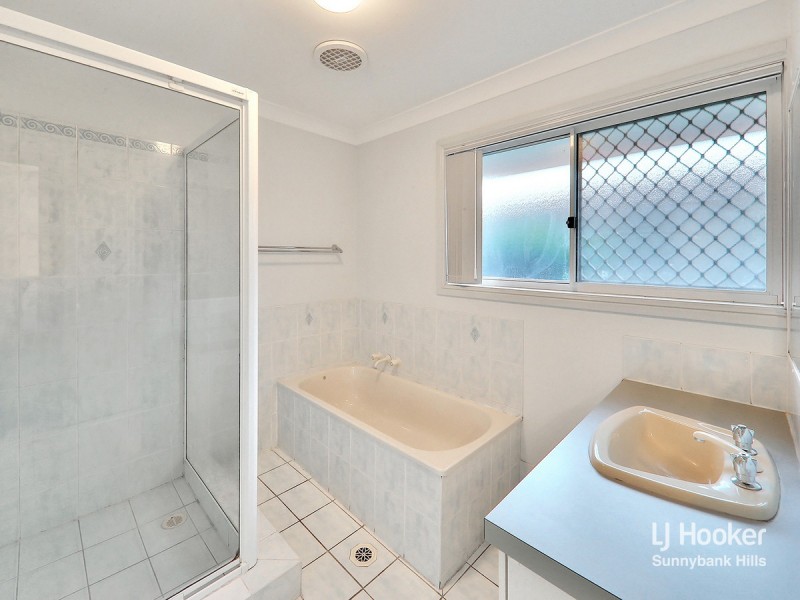 26 Eden Elm Street, Calamvale QLD 4116