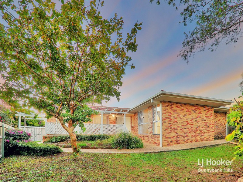 26 Eden Elm Street, Calamvale QLD 4116