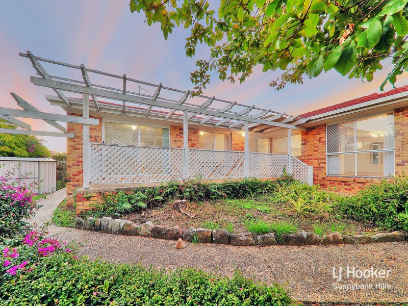 26 Eden Elm Street, Calamvale QLD 4116