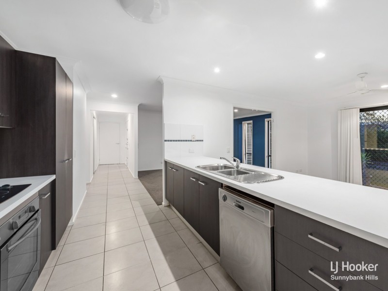 10 Mimosa Street, Parkinson QLD 4115