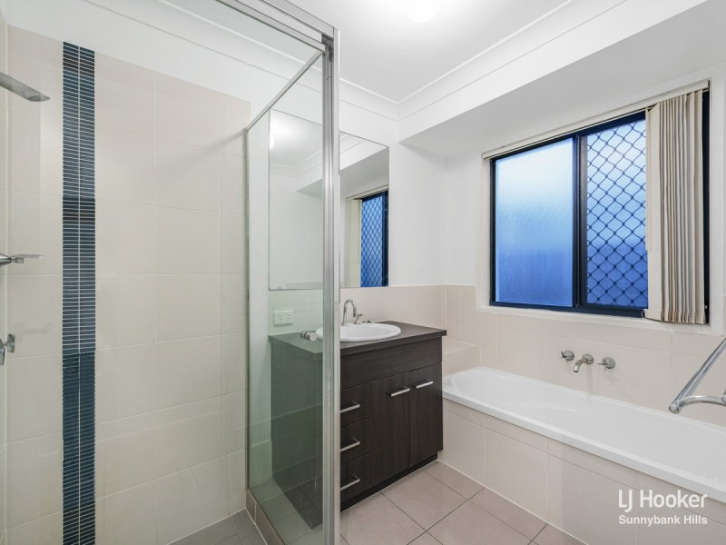 10 Mimosa Street, Parkinson QLD 4115