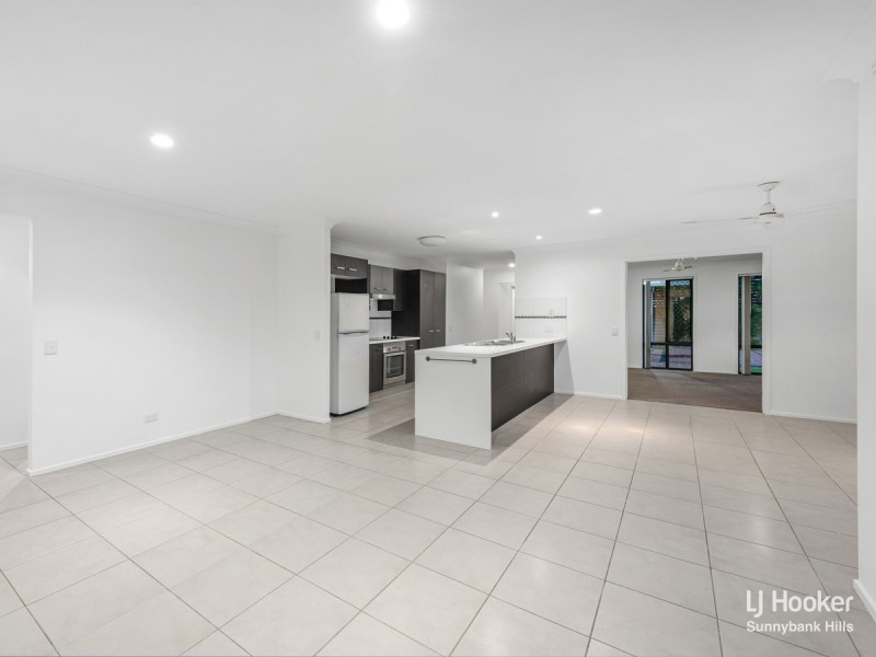 10 Mimosa Street, Parkinson QLD 4115