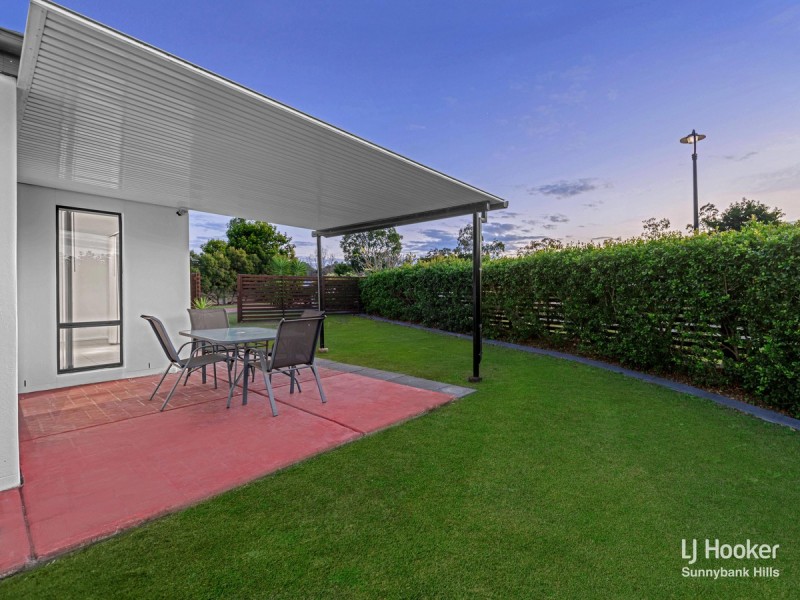10 Mimosa Street, Parkinson QLD 4115