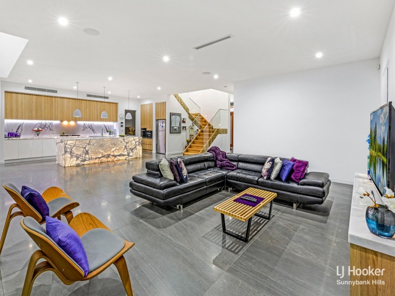 5 Burmel Street, Robertson QLD 4109