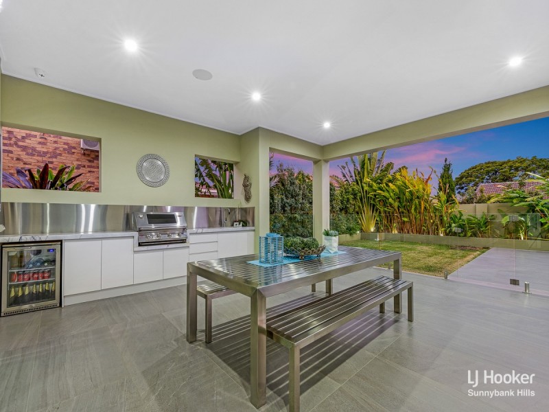 5 Burmel Street, Robertson QLD 4109