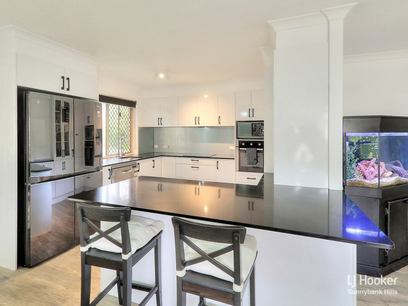78 Watarrka Drive, Parkinson QLD 4115