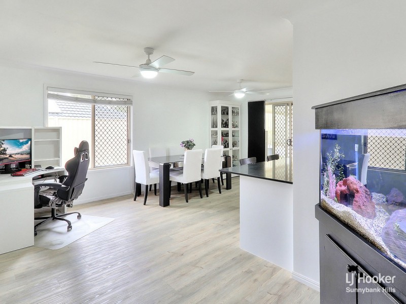 78 Watarrka Drive, Parkinson QLD 4115