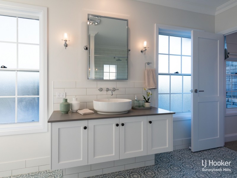 7 Borden Street, Sherwood QLD 4075