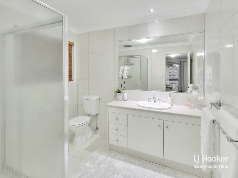 9 Sungold Place, Eight Mile Plains QLD 4113