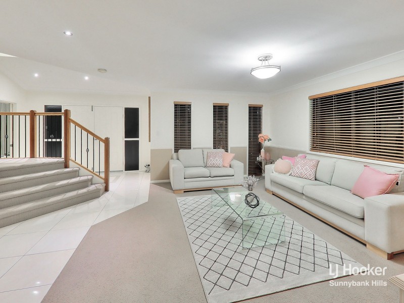 9 Sungold Place, Eight Mile Plains QLD 4113