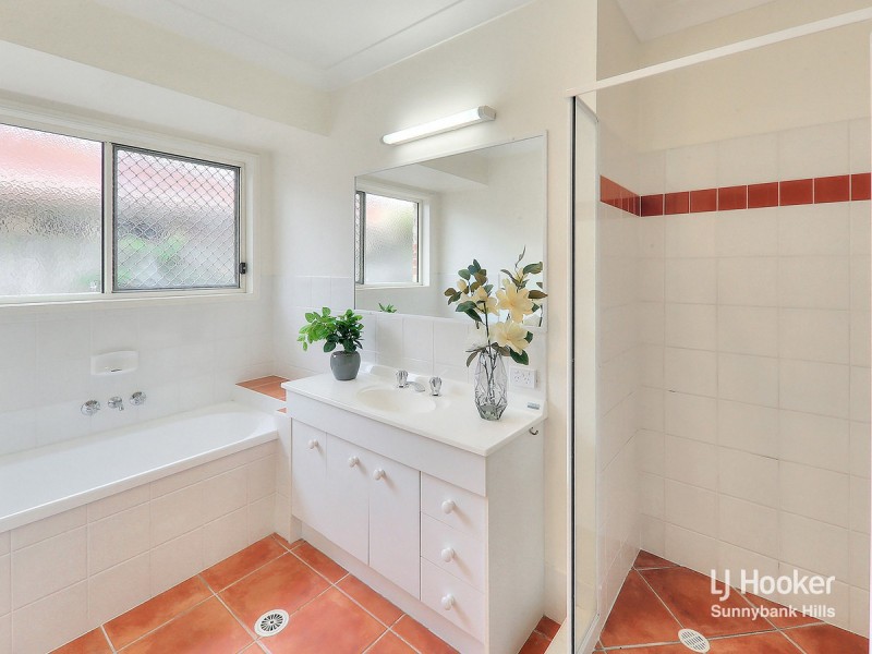 20 Albert Place, Parkinson QLD 4115