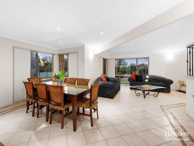 1 Lindeman Place, Eight Mile Plains QLD 4113