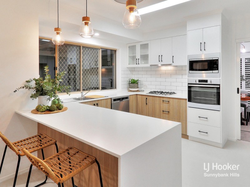 8 Googie Crescent, Eight Mile Plains QLD 4113