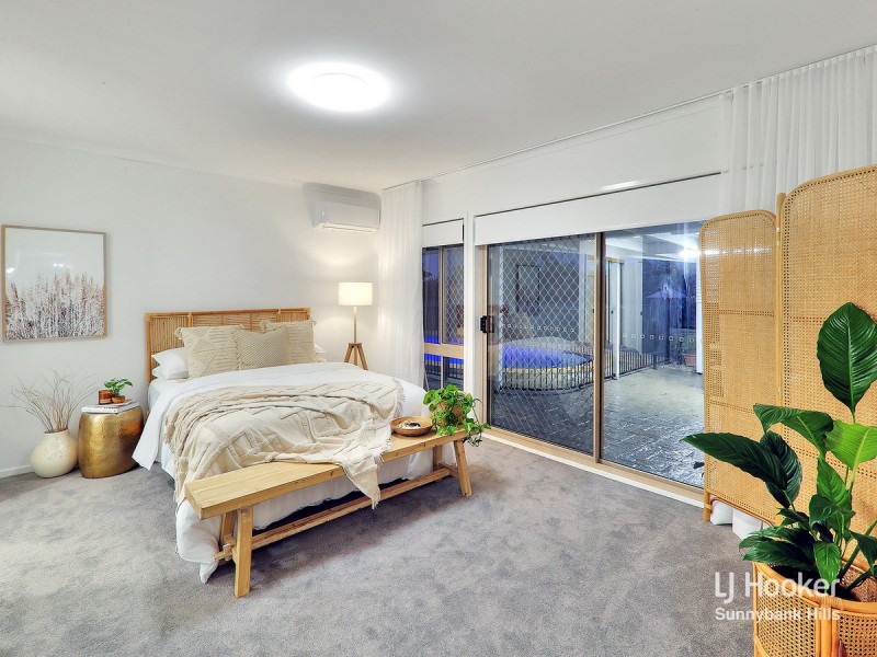 8 Googie Crescent, Eight Mile Plains QLD 4113