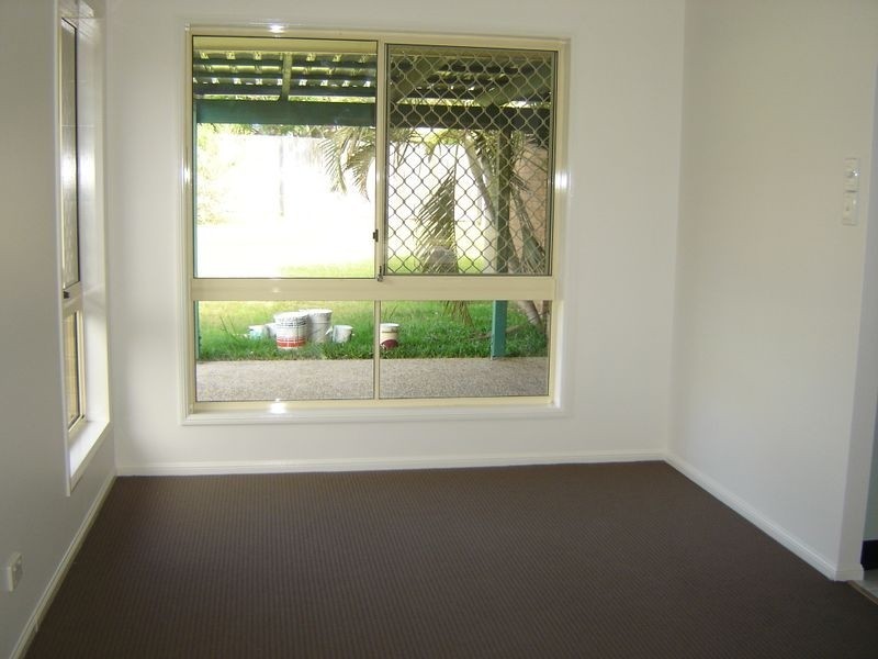 8 Cowper Place, Coopers Plains QLD 4108