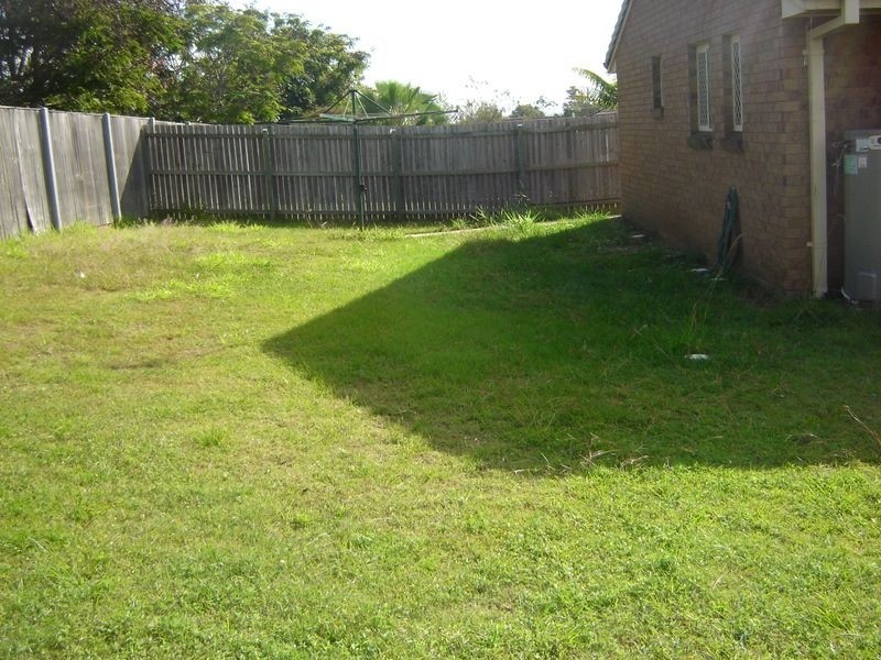 8 Cowper Place, Coopers Plains QLD 4108