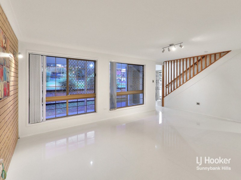 19 Driftwood Street, Sunnybank Hills QLD 4109