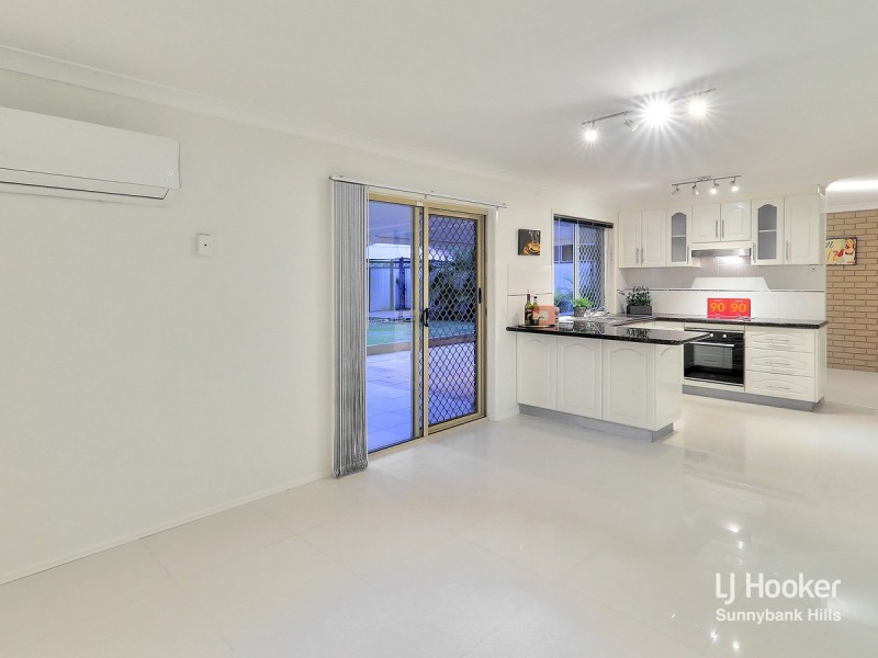 19 Driftwood Street, Sunnybank Hills QLD 4109