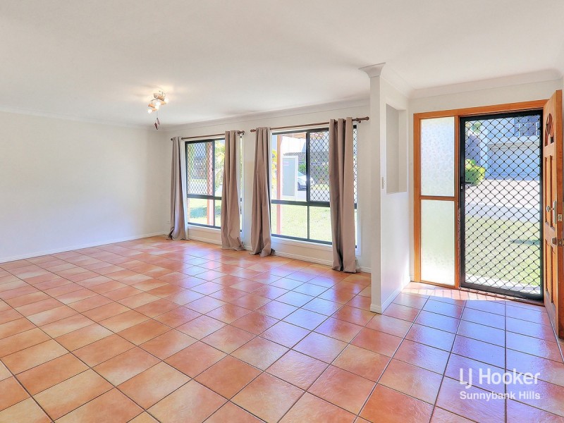 31 Alan Crescent, Eight Mile Plains QLD 4113