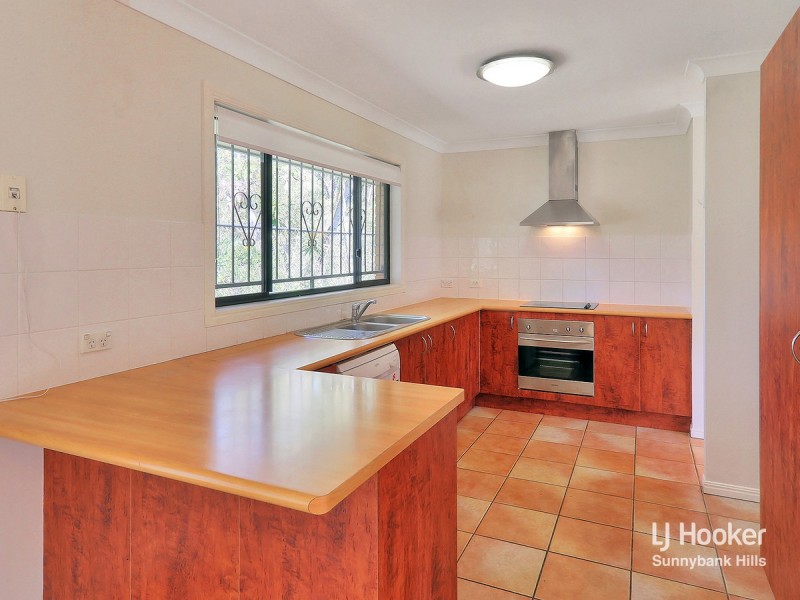 31 Alan Crescent, Eight Mile Plains QLD 4113