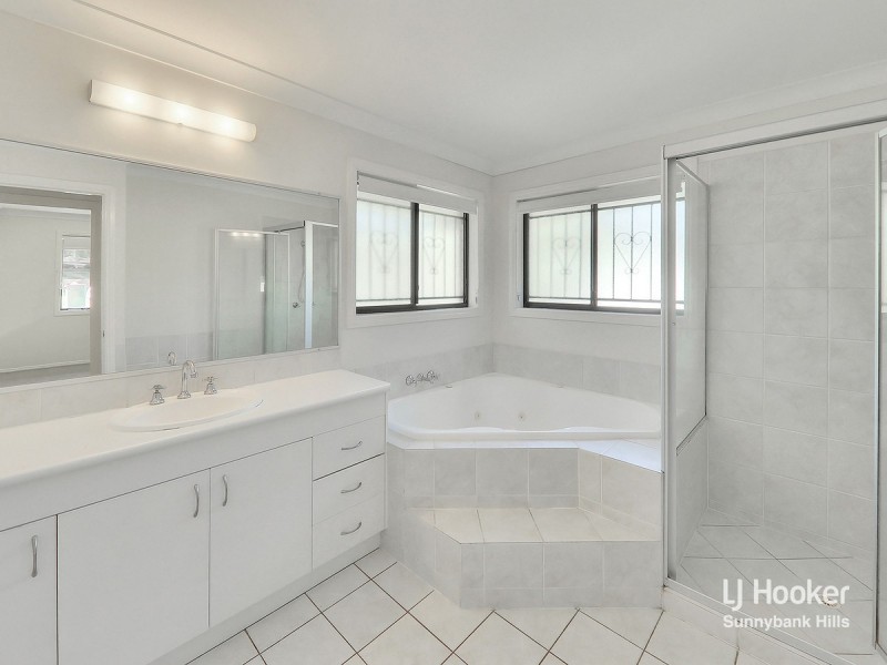 31 Alan Crescent, Eight Mile Plains QLD 4113