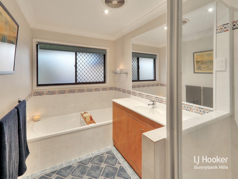 144 Chester Road, Eight Mile Plains QLD 4113