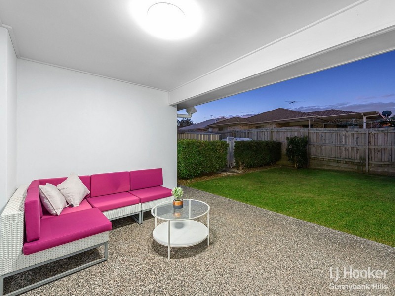 3 Linfield Street, Hillcrest QLD 4118