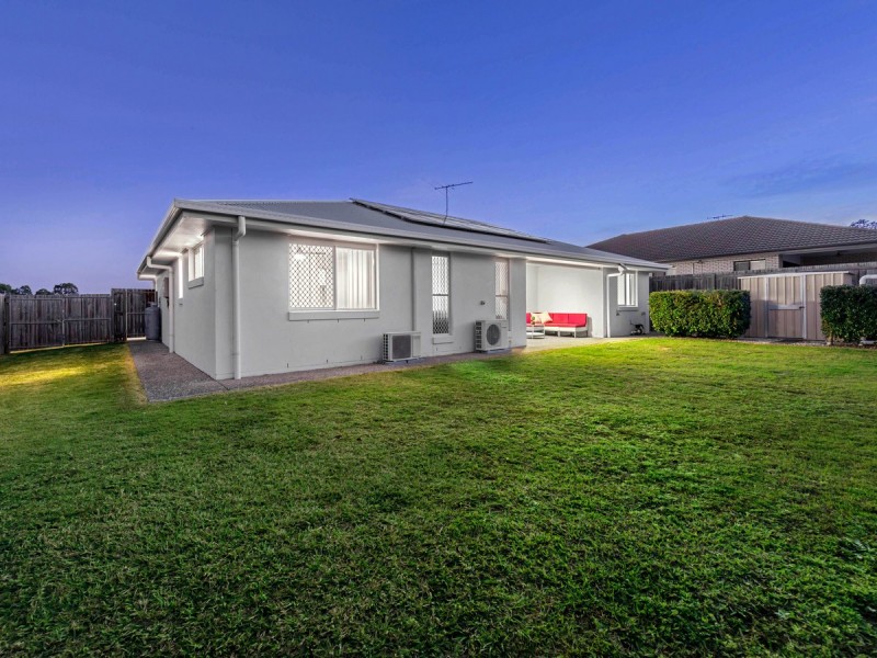 3 Linfield Street, Hillcrest QLD 4118