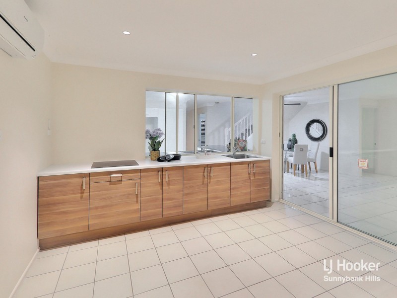 66 Regent Street, Eight Mile Plains QLD 4113